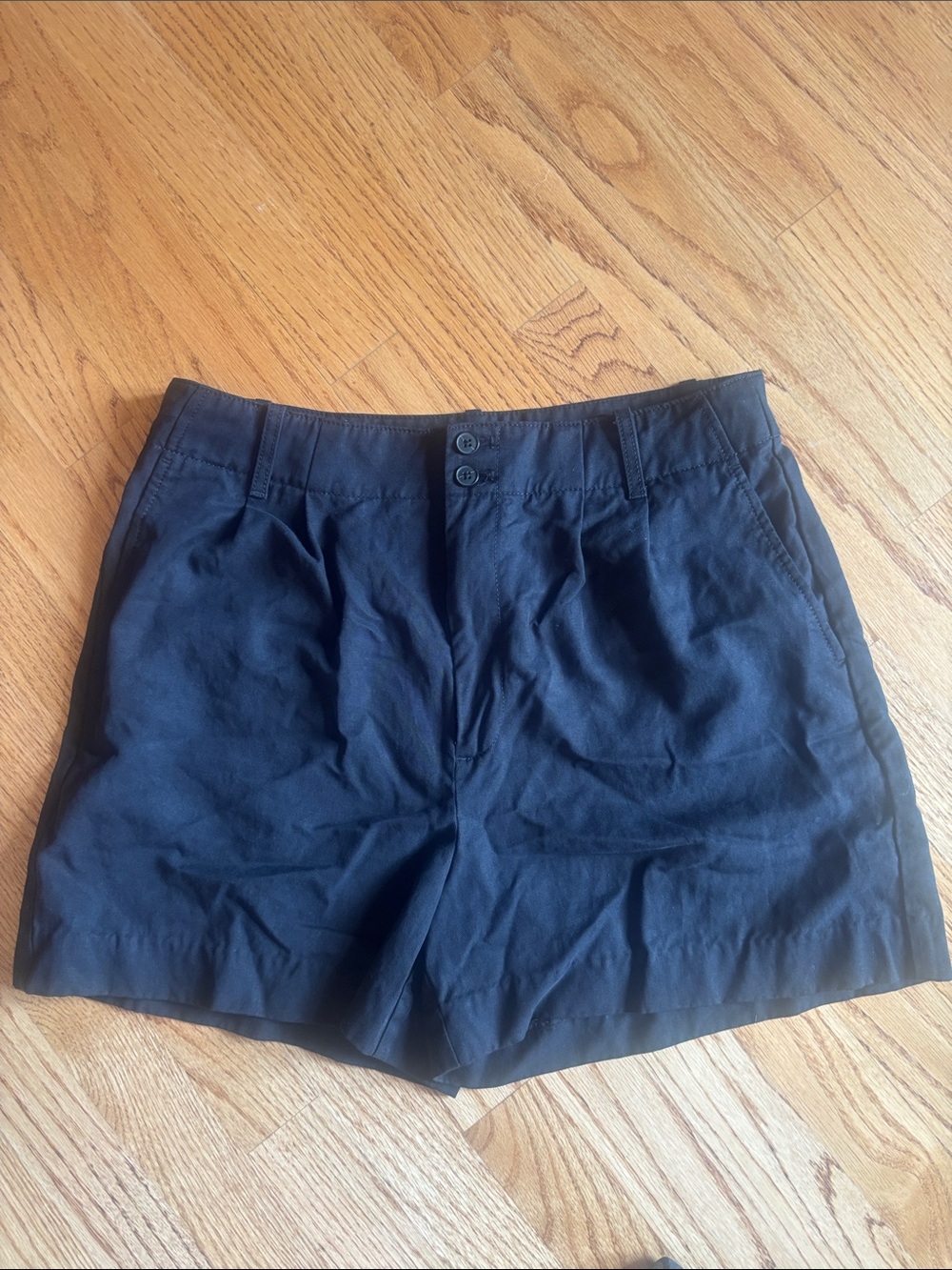 Madewell Black High-Waist Pleated Shorts